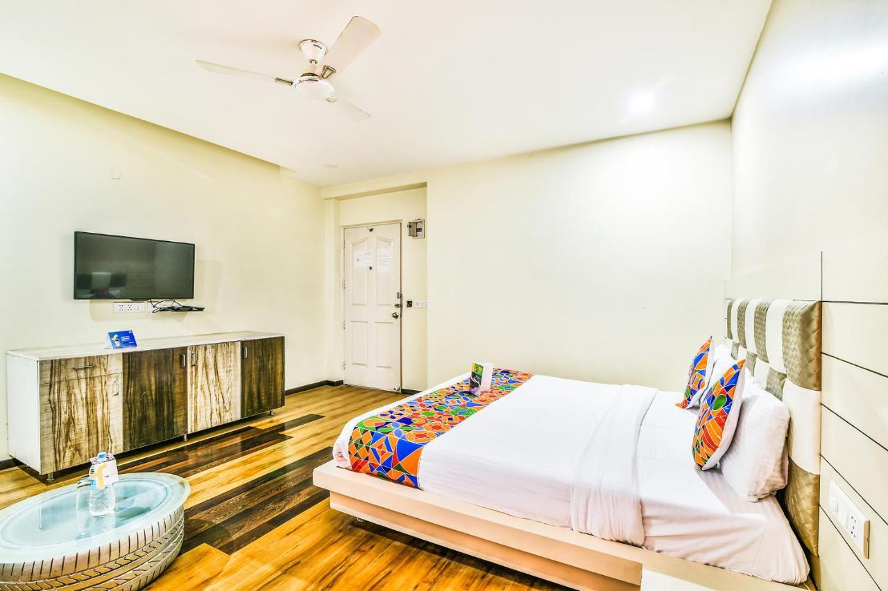 Fabexpress Grand Shoba Hotel Új-Delhi Kültér fotó